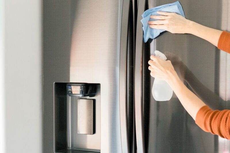How To: Fridge Cleaning