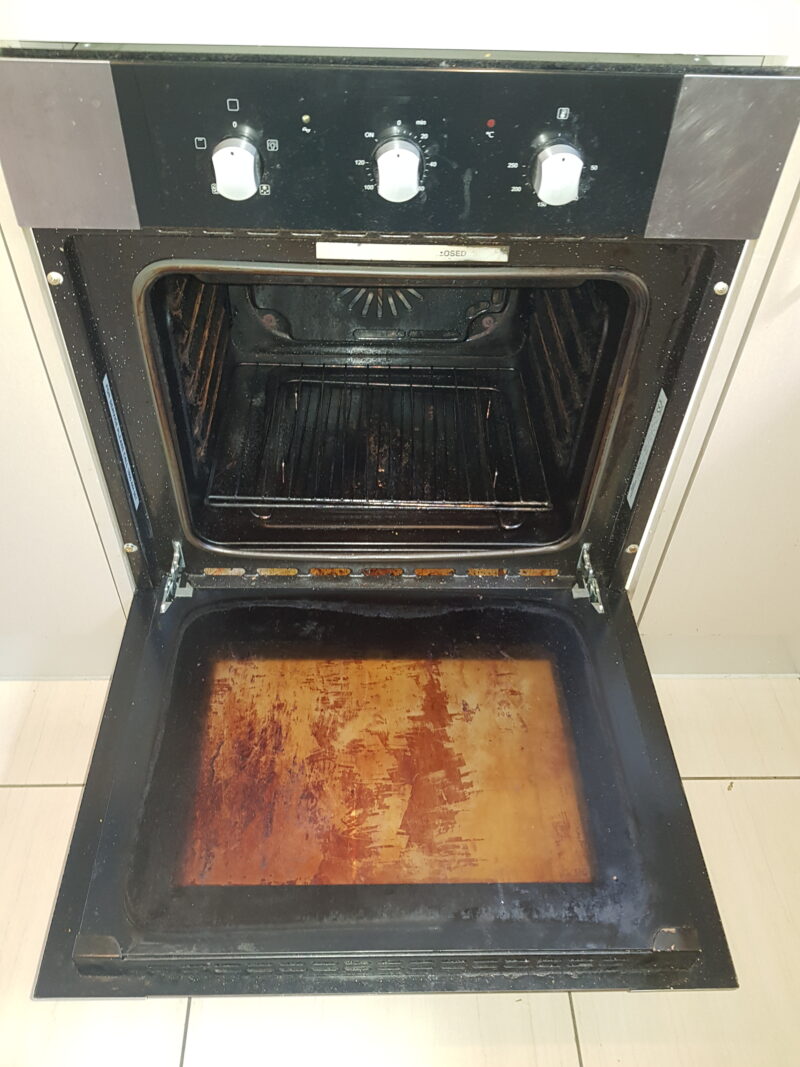 dirty oven cleaning