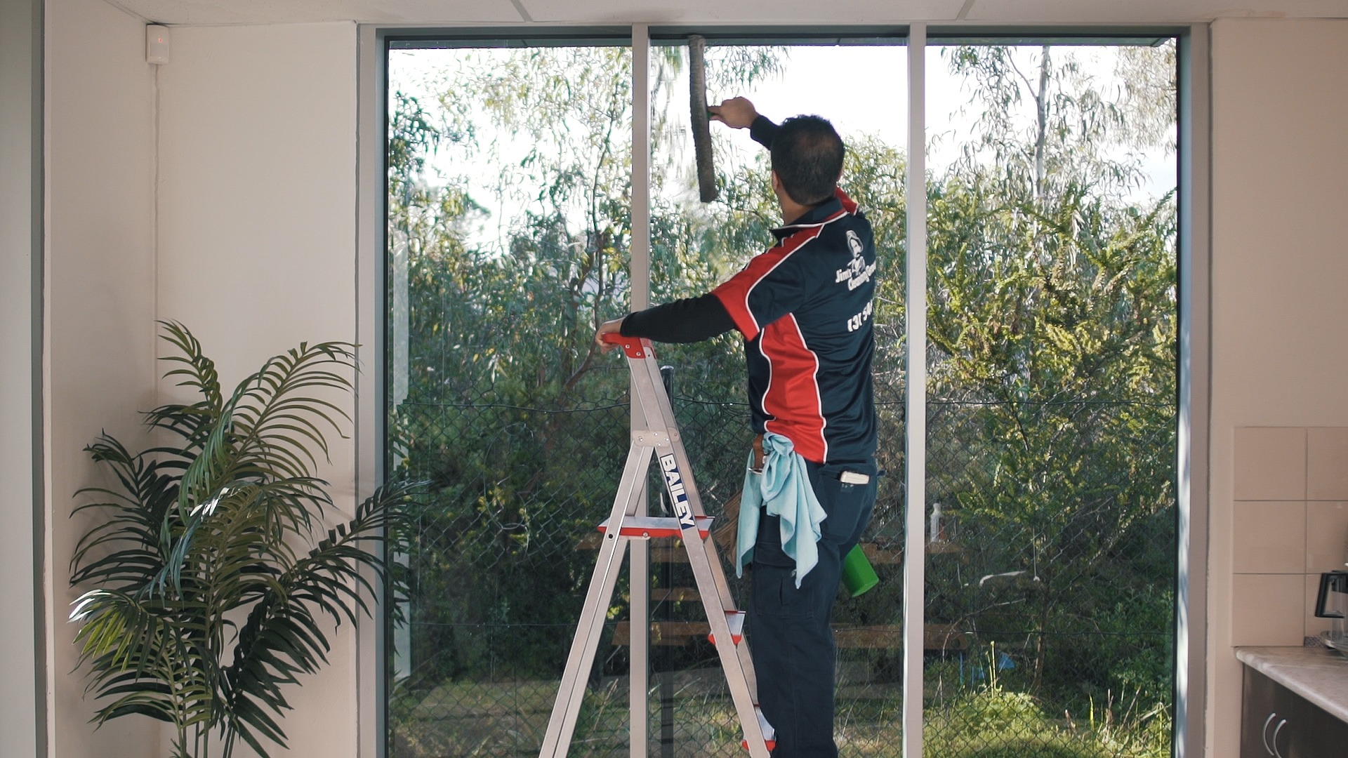 5 Tips On How To Clean Your Windows In Winter - JimsCleaning.com.au