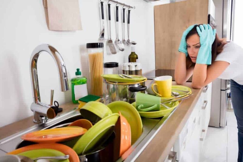 Conquer Kitchen Chaos: Organizing and Deep Cleaning Tips